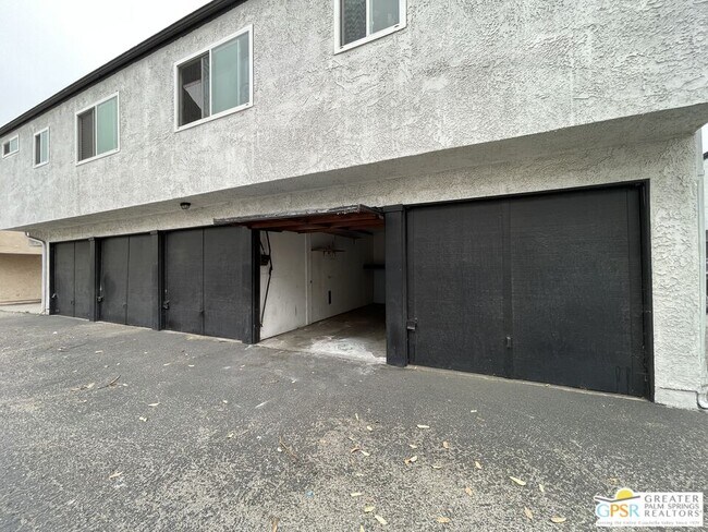 Building Photo - 8081 Constantine Dr