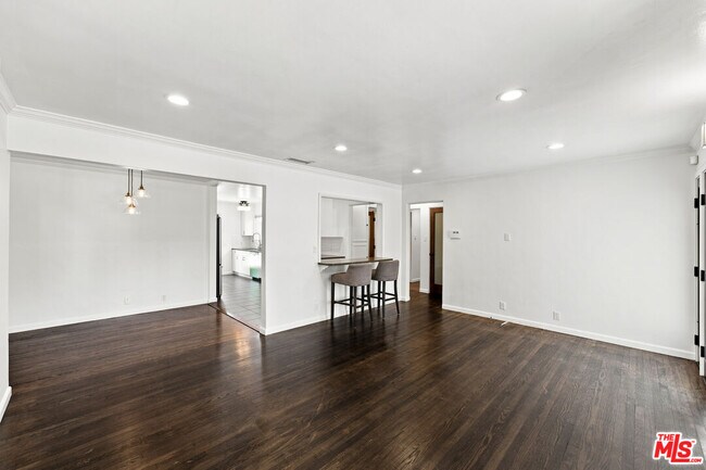 Building Photo - 4415 Woodland Ave