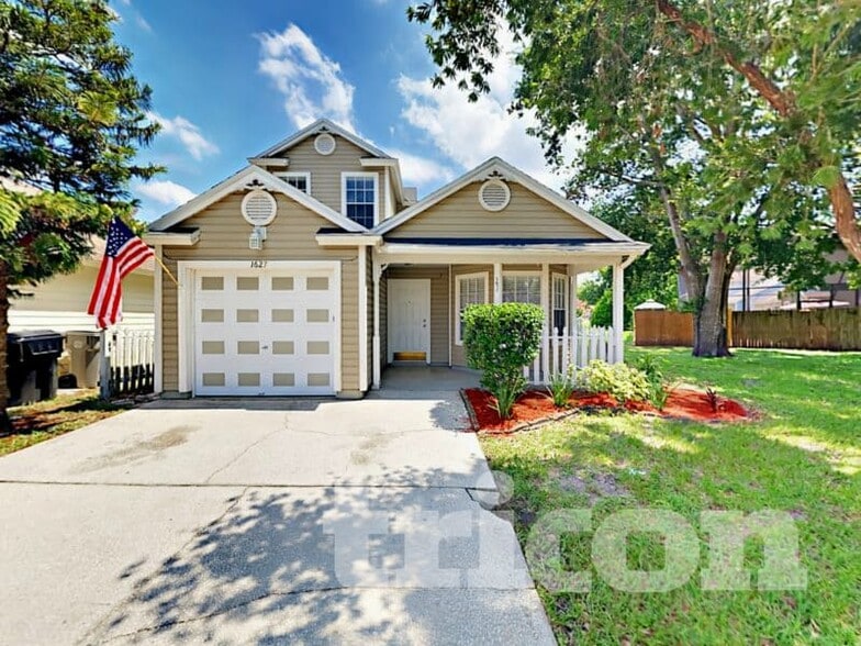 Primary Photo - 1627 Chatham Cir