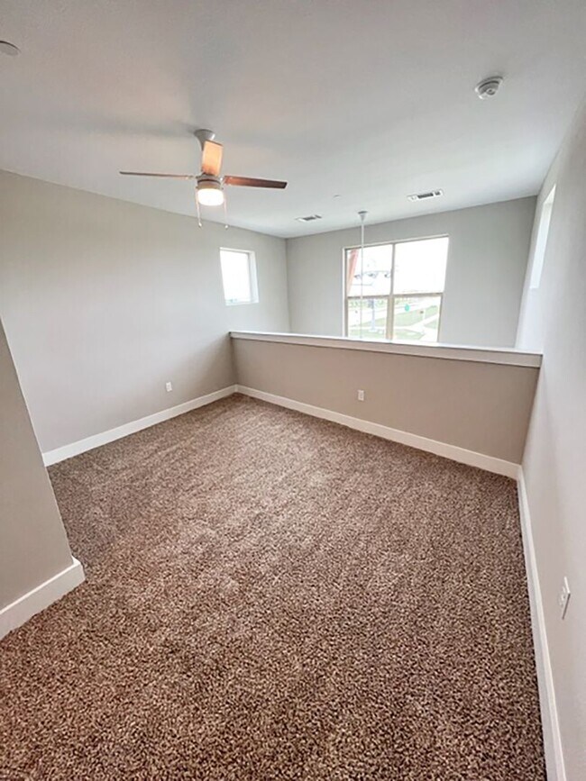 Building Photo - 3621 Bonnie Brae St