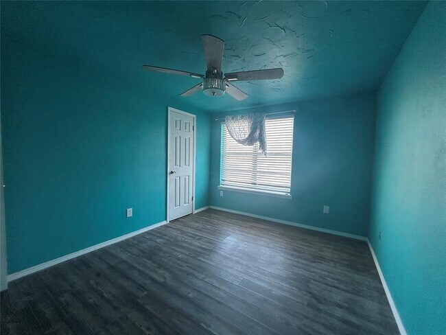 Building Photo - 8441 NW 92nd St