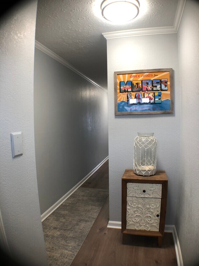 Building Photo - 102 Clarendon Dr