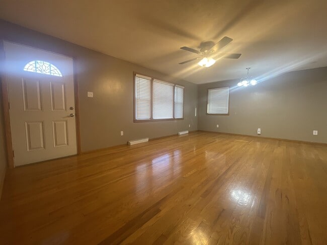 Building Photo - 2401 Brockman St