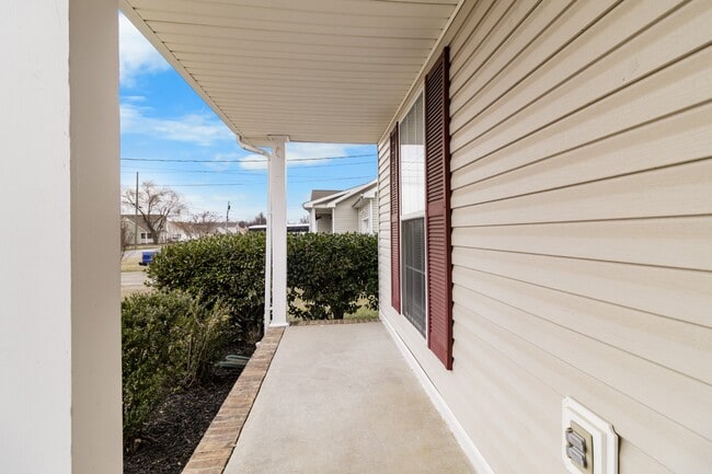 Building Photo - 3437 Kingfisher Dr