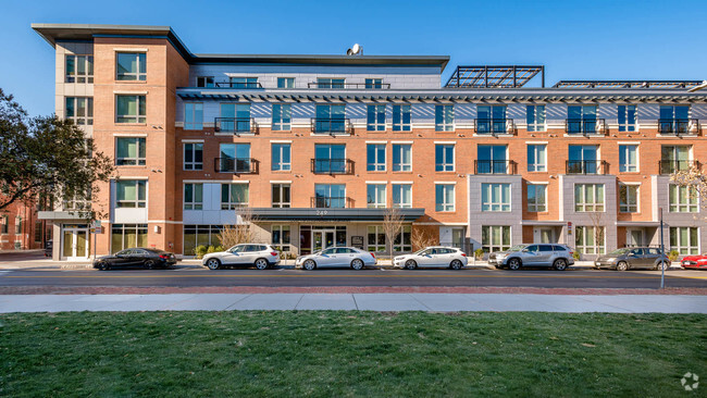 Exterior - Lofts at Kendall Square