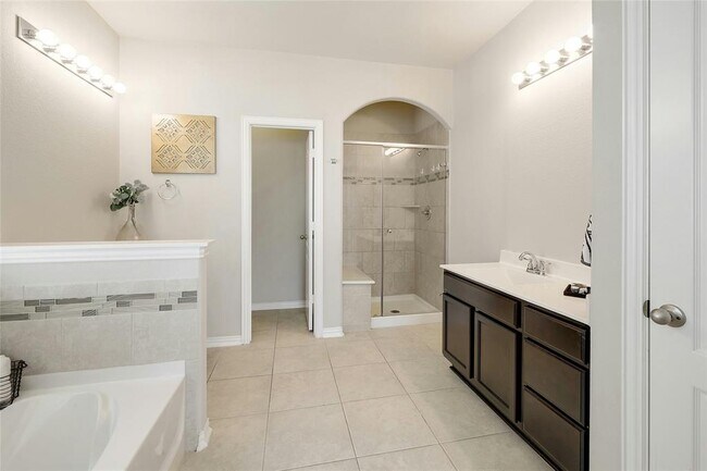 Building Photo - 1029 Feldspar Stream Way
