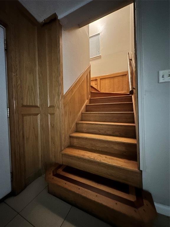 Building Photo - 1511 Greenbriar Ave