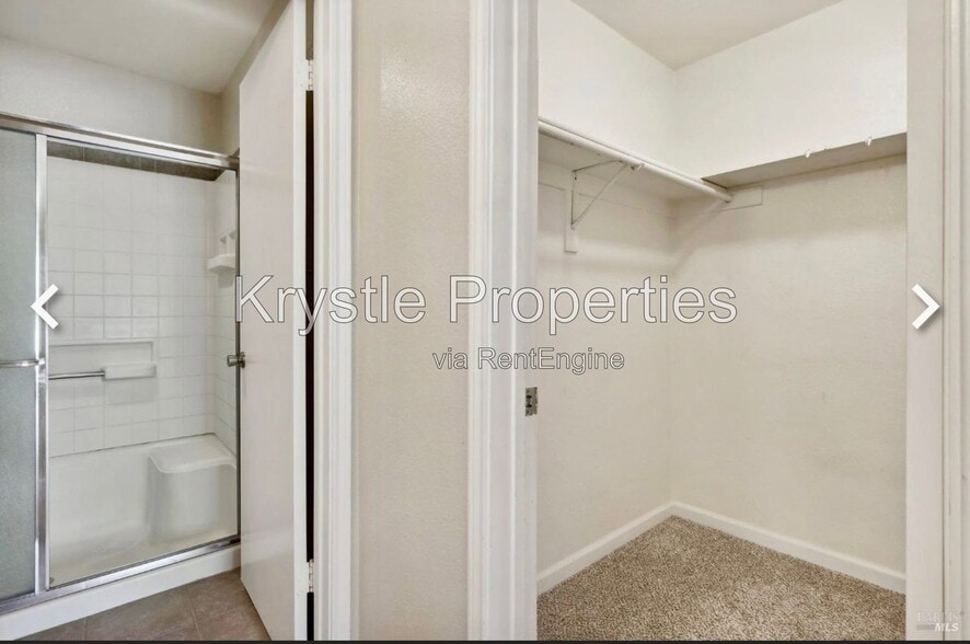 Building Photo - 1201 Glen Cove Pkwy