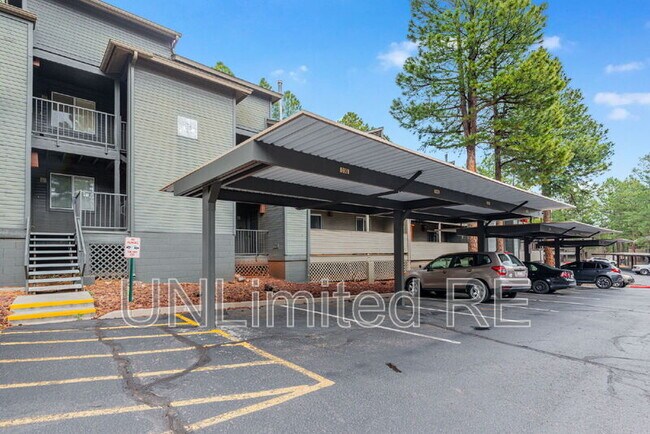 Building Photo - 1385 W University Ave