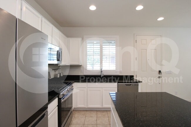 Building Photo - 1647 S 83rd Pl