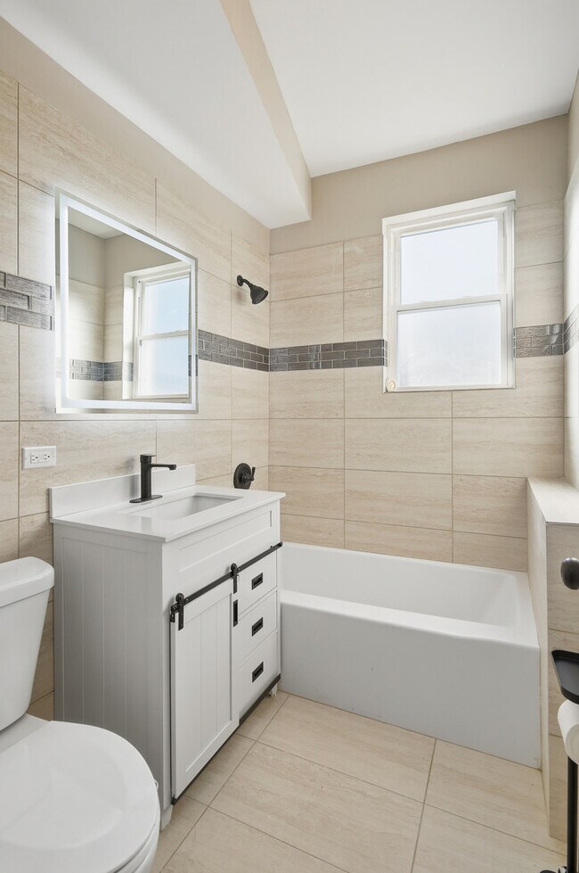 Building Photo - 7823 S May St