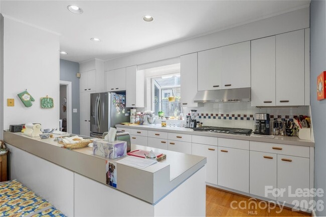 Building Photo - 1610 Park Rd