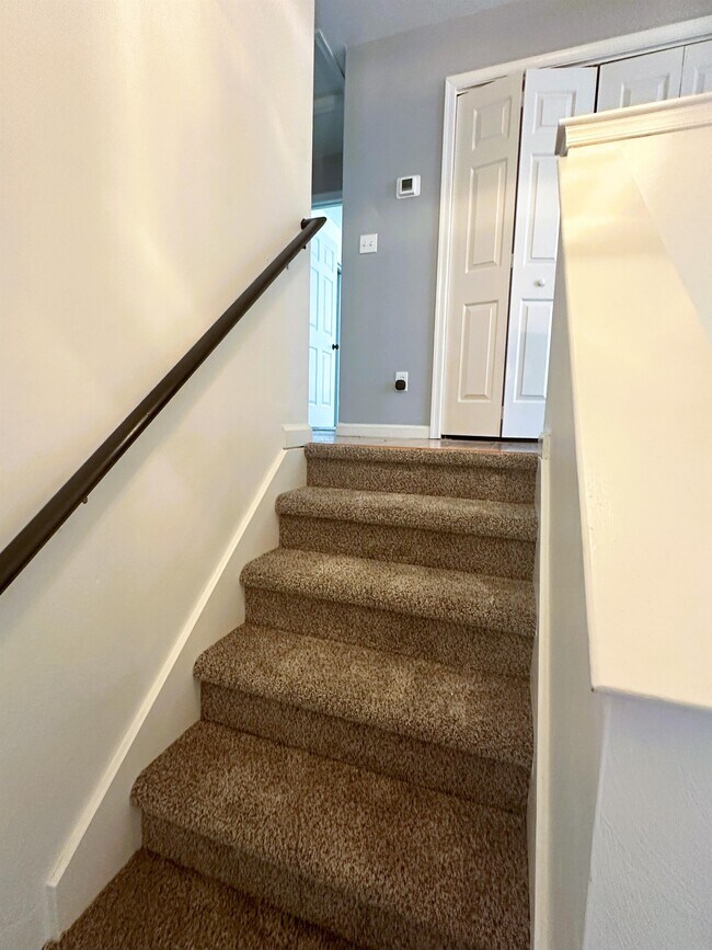 Building Photo - 234 Jonathans Way