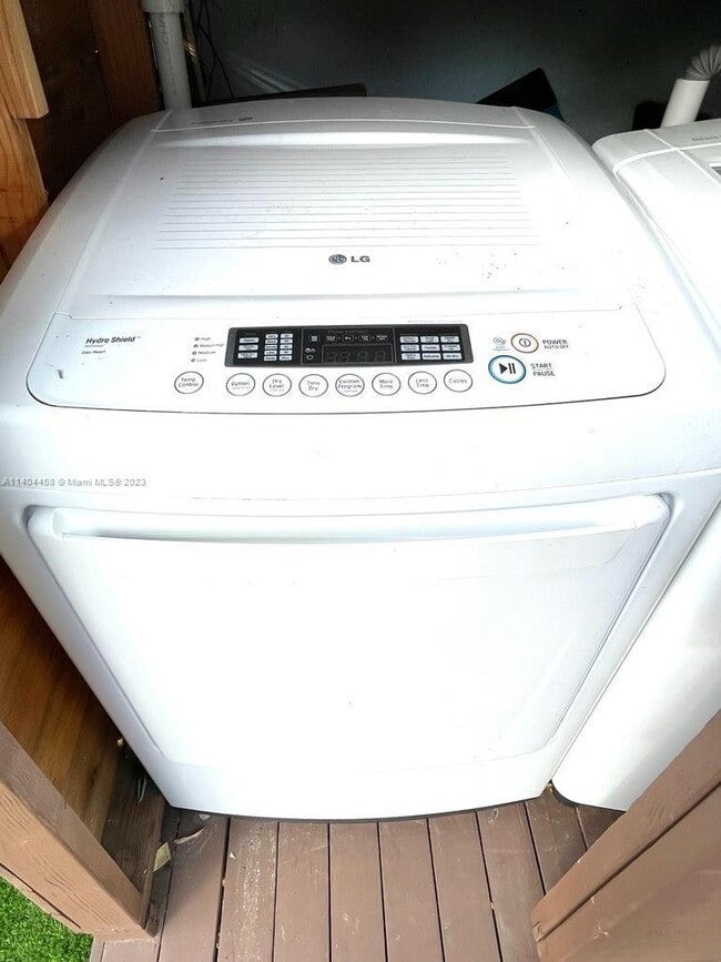 Building Photo - 1937 Sans Souci Blvd