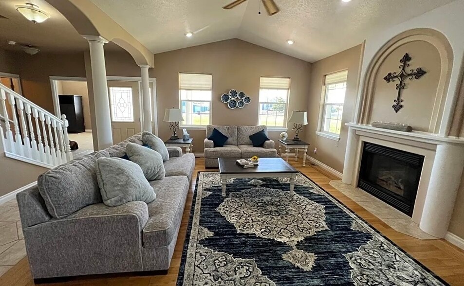 Building Photo - 2932 Road 12.8 NW