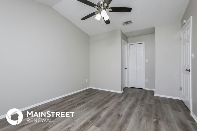 Building Photo - 13826 Lena St