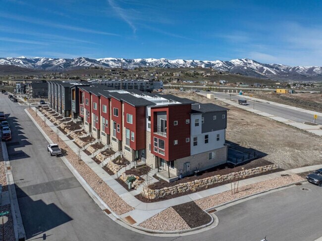 Building Photo - 6727 Purple Poppy Ln