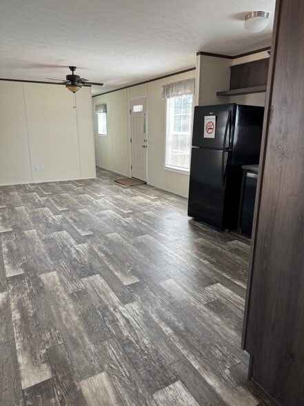 Building Photo - 10 Saratoga Dr