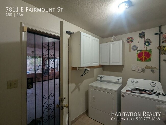 Building Photo - 7811 E Fairmount St