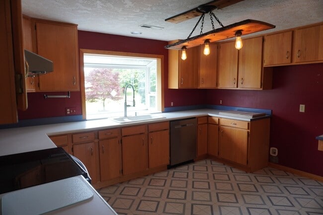Building Photo - 23217 NE 92nd Ave