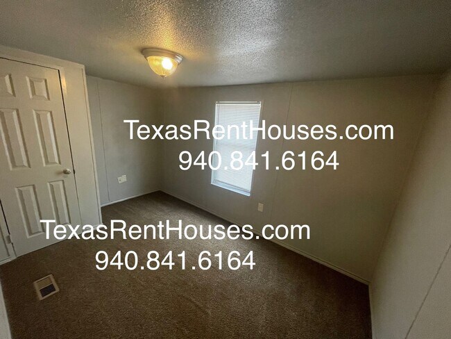 Building Photo - Beautifully Remodeled 3 Bed, 1 Bath Manufactured Home for Rent – Wichita Falls, TX