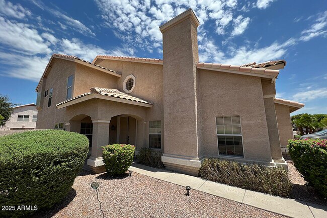 Building Photo - 7861 W Kerry Ln
