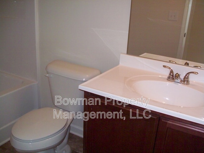 Building Photo - 236 Sidney Lanier Ave