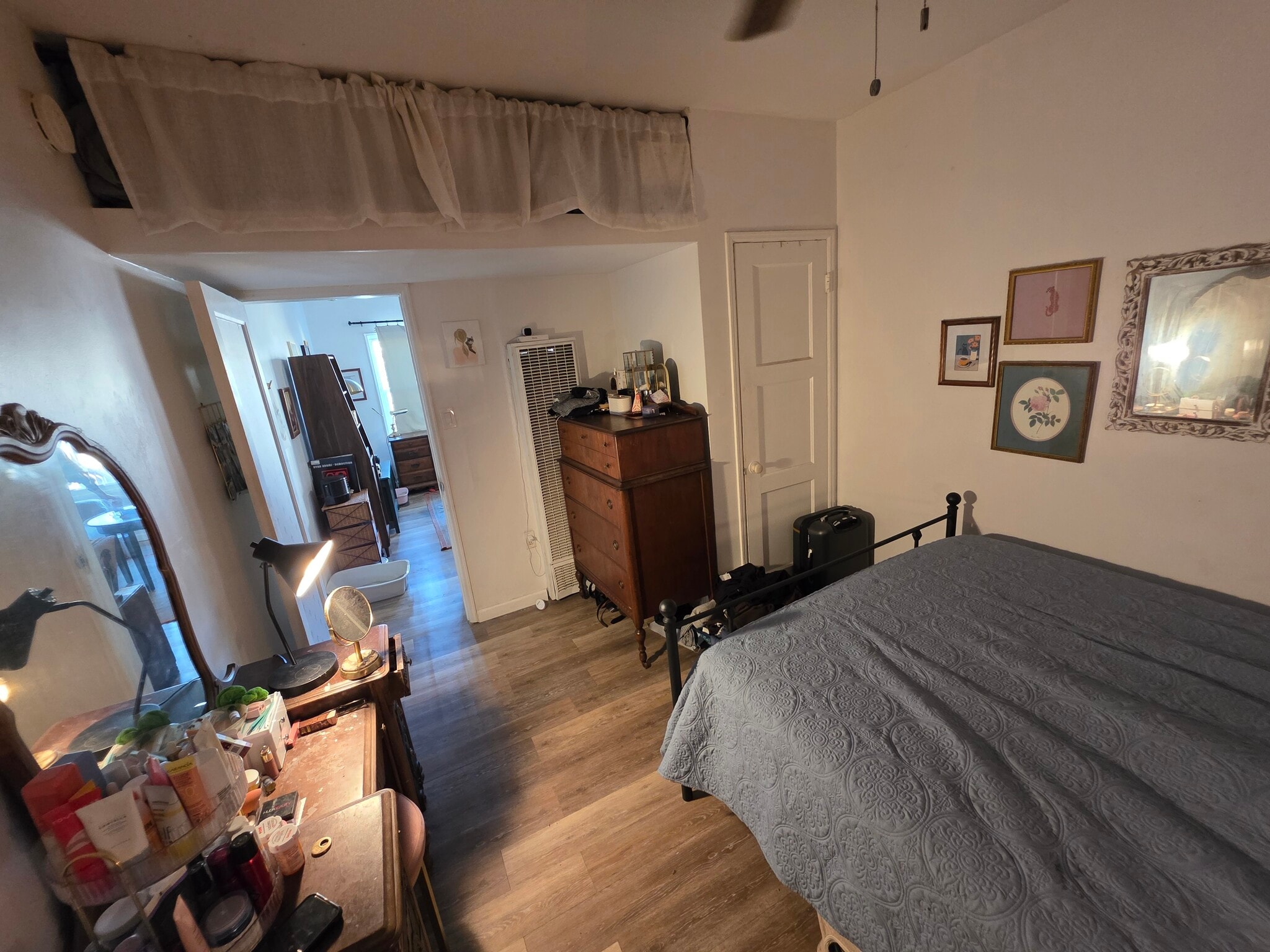 Building Photo - 1139 Loma Ave