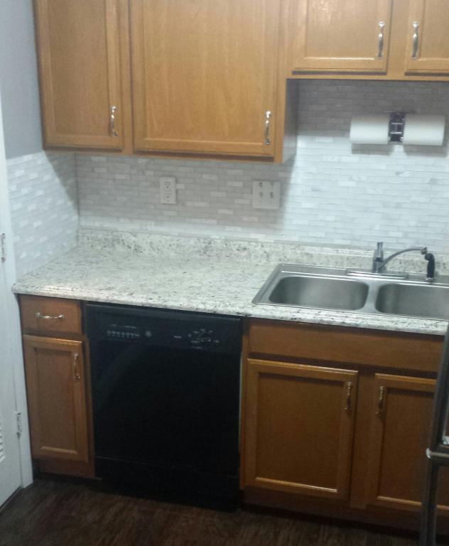 Building Photo - 305 Halia Crest