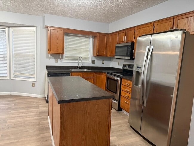 Building Photo - 6729 Kristins Cove Ln