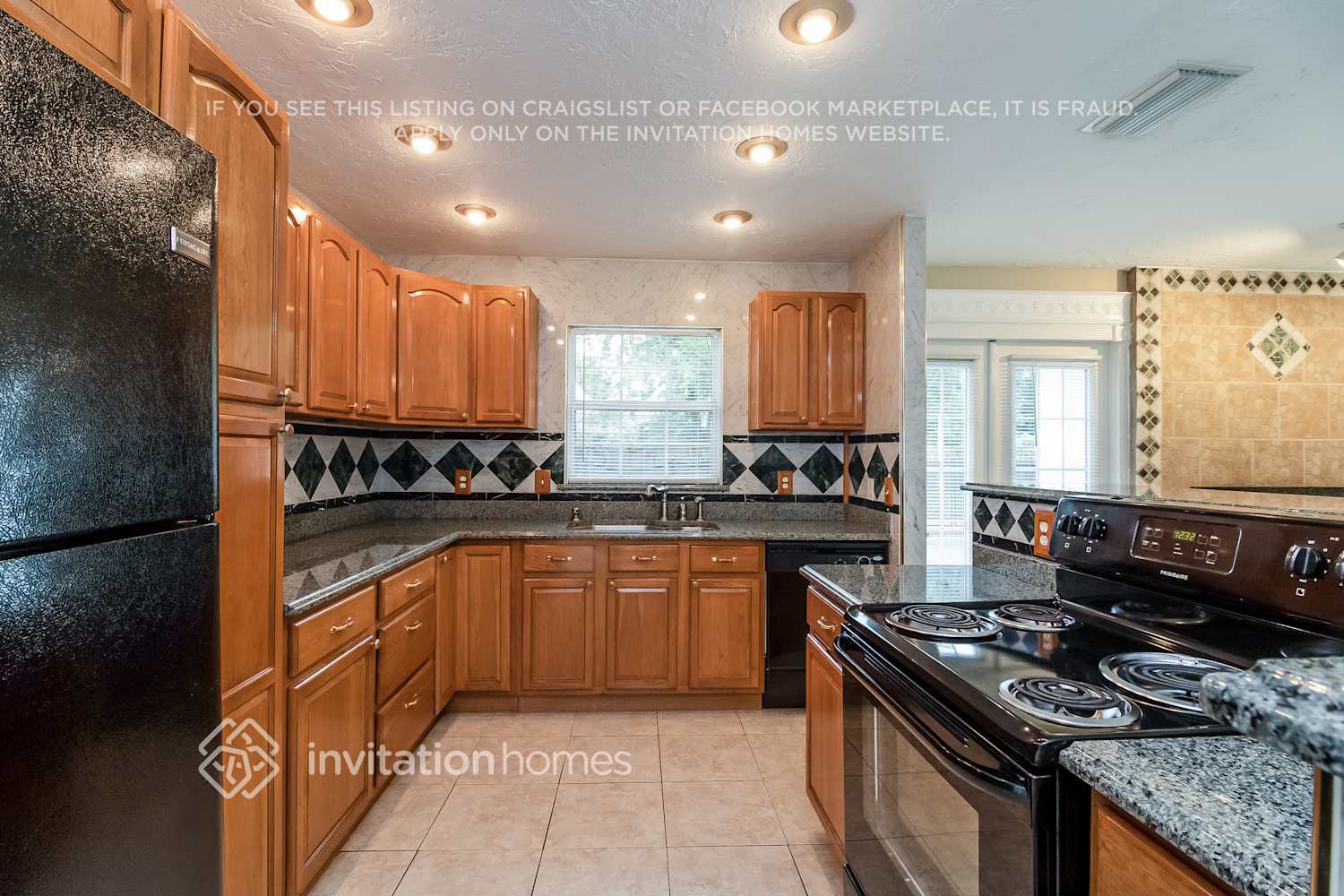 Building Photo - 1007 Ell Way