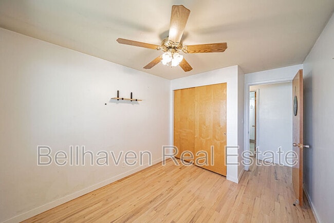 Building Photo - 618 Davidson Dr