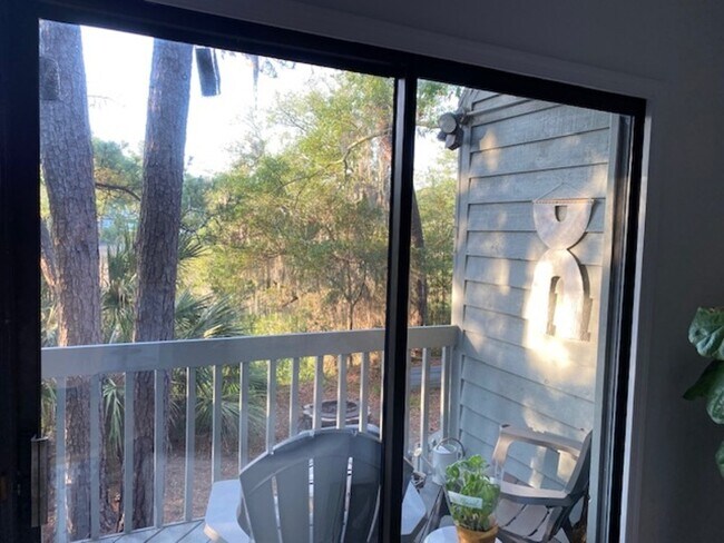 Building Photo - 1030 Marsh Ct Ln