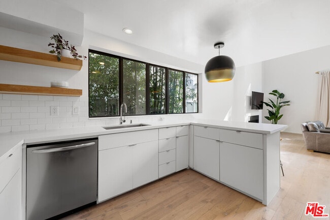 Building Photo - 1401 Camden Ave