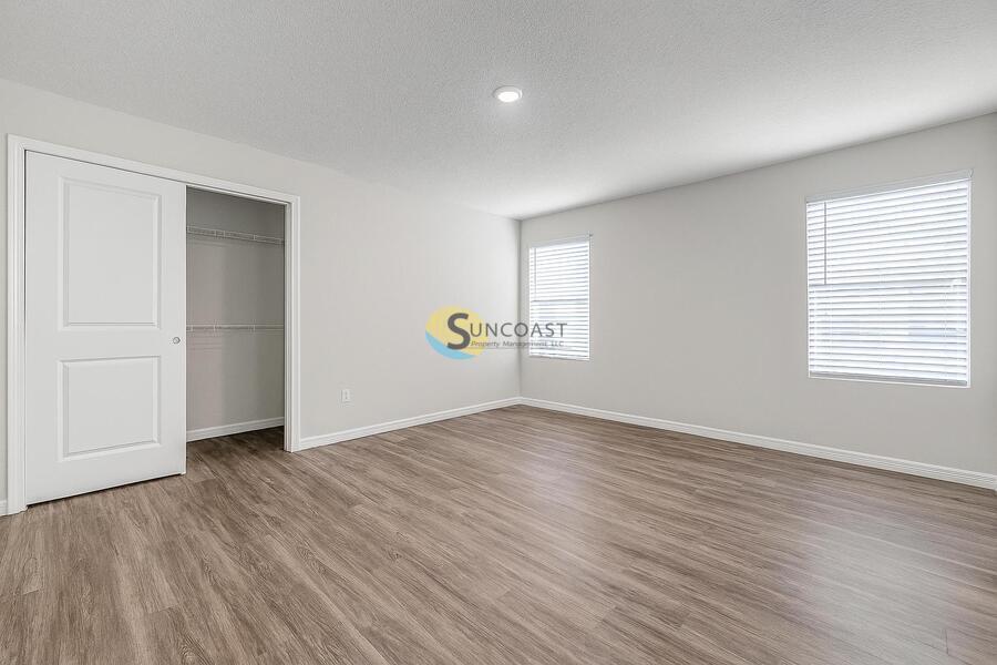 Building Photo - 6473 Sweetbay Ln