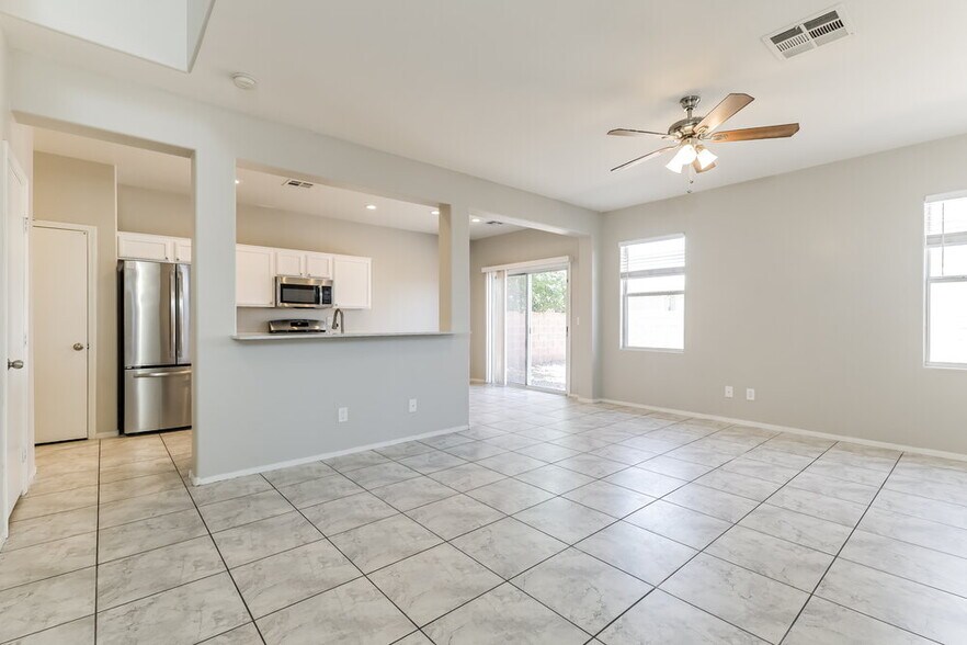Building Photo - 698 Blooming Sage Ct