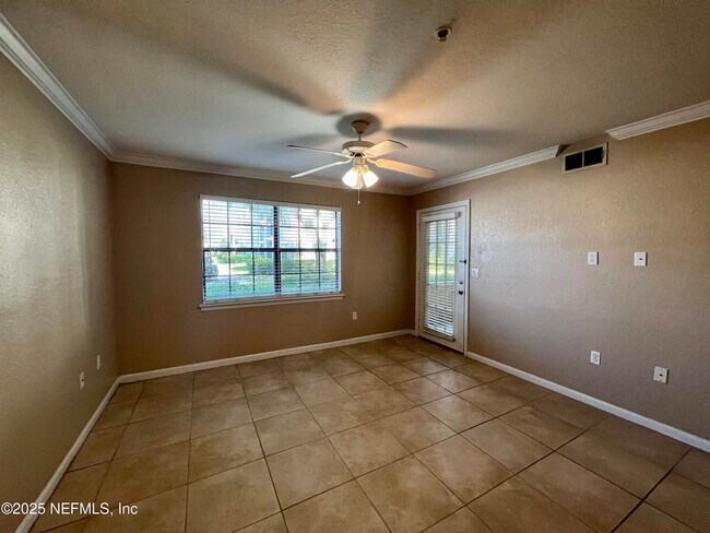 Building Photo - 805 Boardwalk Dr