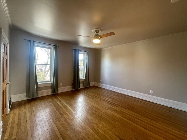 Building Photo - 2035-2037 N Buffum St