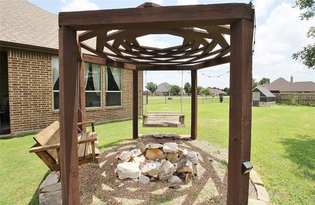 Building Photo - 5641 Country S Ln