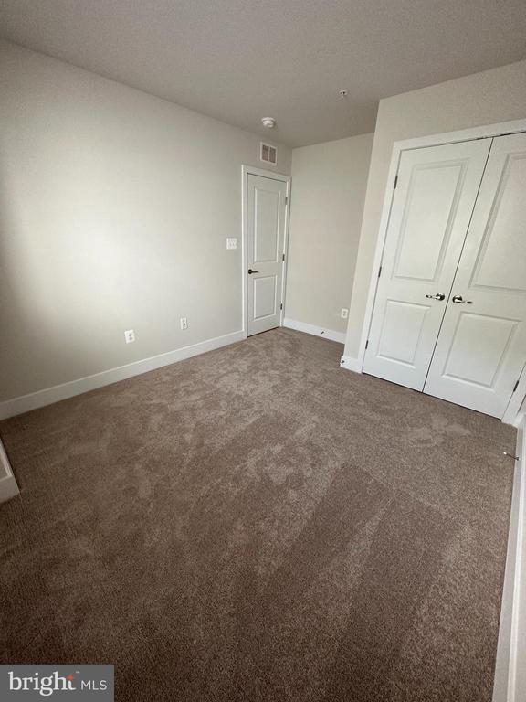 Building Photo - 2318 Woodlands Rd