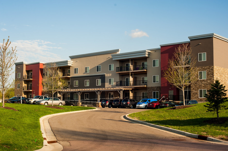 Building Photo - Cardinal Creek Apartments