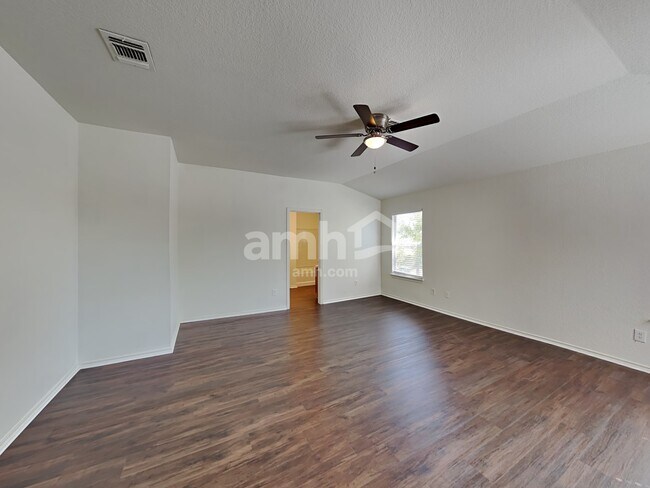Building Photo - 318 Roswell Cyn