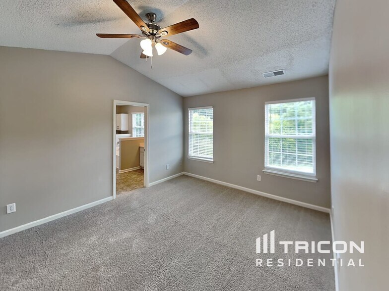 Building Photo - 10827 Azure Valley Pl