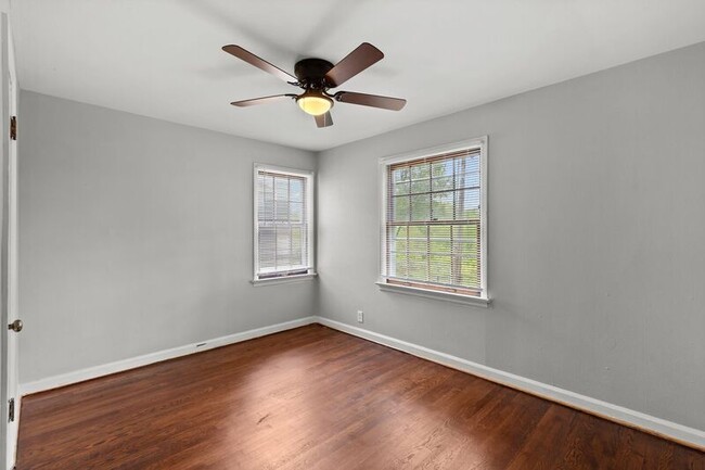 Building Photo - 10347 Ewell Dr