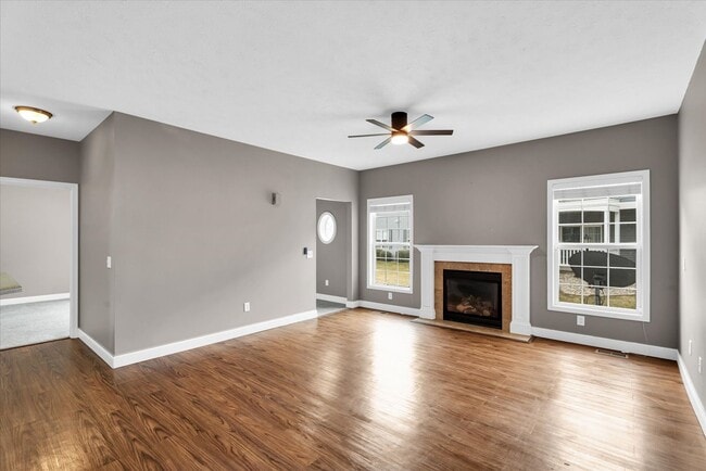 Building Photo - 2 bedroom, 2 bathroom condo!