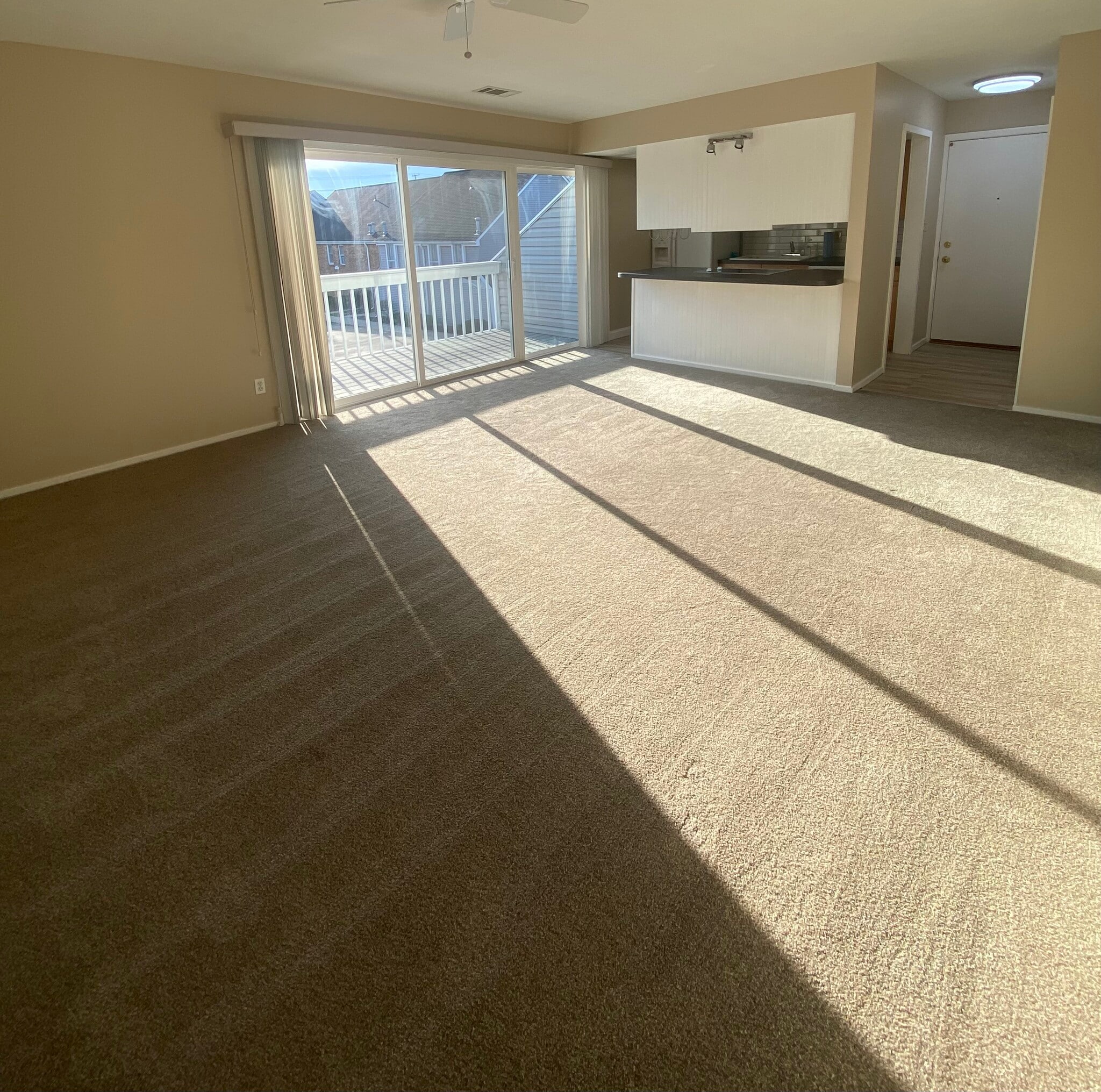 Building Photo - 105 E Ticonderoga Dr