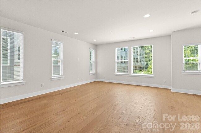 Building Photo - 6017 Irwins Br Dr