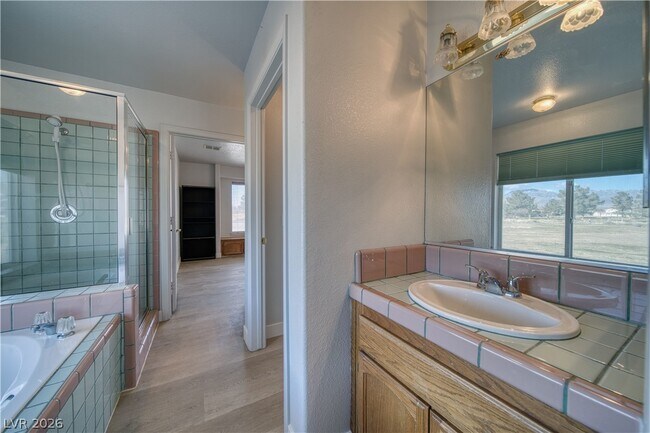 Building Photo - 3000 Pebble Beach Ave