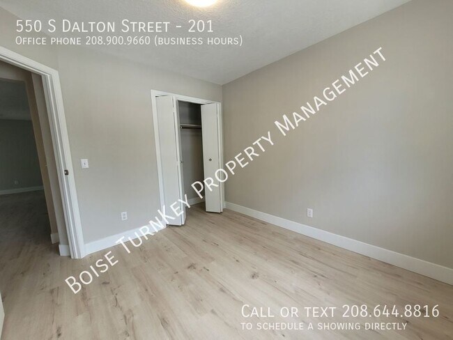 Building Photo - 550 S Dalton Ln