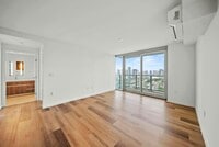 Building Photo - 1500 Rycroft St